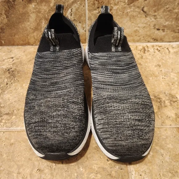 Sketchers Wide Fit Men's Slip-on Shoes Gray Memory Foam