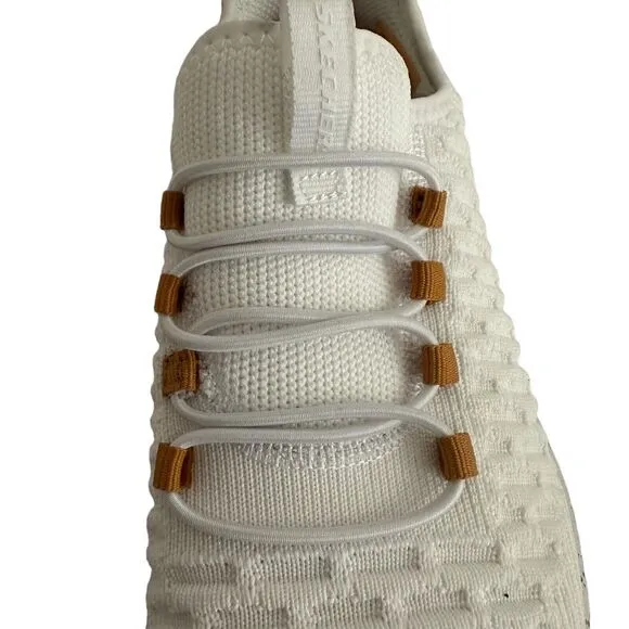 Sketchers Work Slip Resistant Relaxed Fit Air Cool Memory Foam Women Sz7.5 Ivory