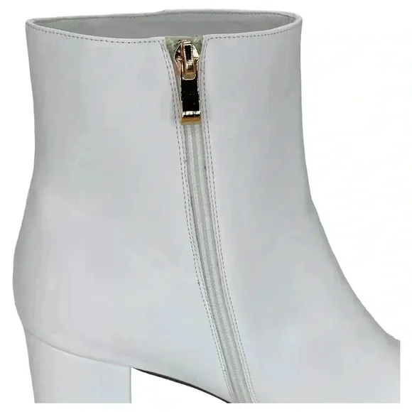SMASH Shoes Chiku White Faux Leather Womens Ankle Boots Size 11W