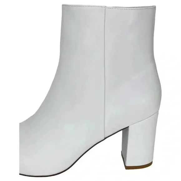 SMASH Shoes Chiku White Faux Leather Womens Ankle Boots Size 11W
