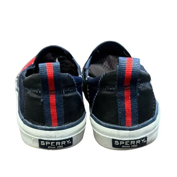 Sperry Women's Crest Twin Gore Bionic Navy/Red Sneakers Size 9.5