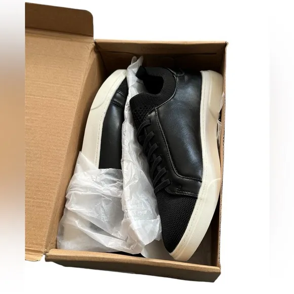 Steve Madden Cuz Sneaker in Black Size Youth 5 Women’s 6.5 NIB