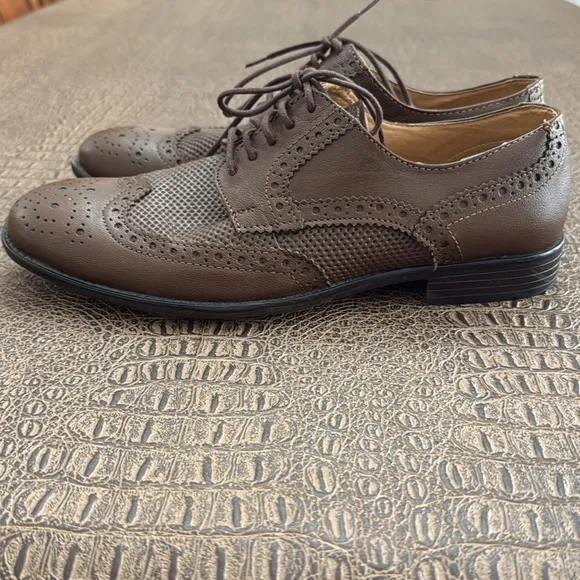 Steve Madden Men’s Brown Leather Wingtip Oxford Shoes Size 8.5