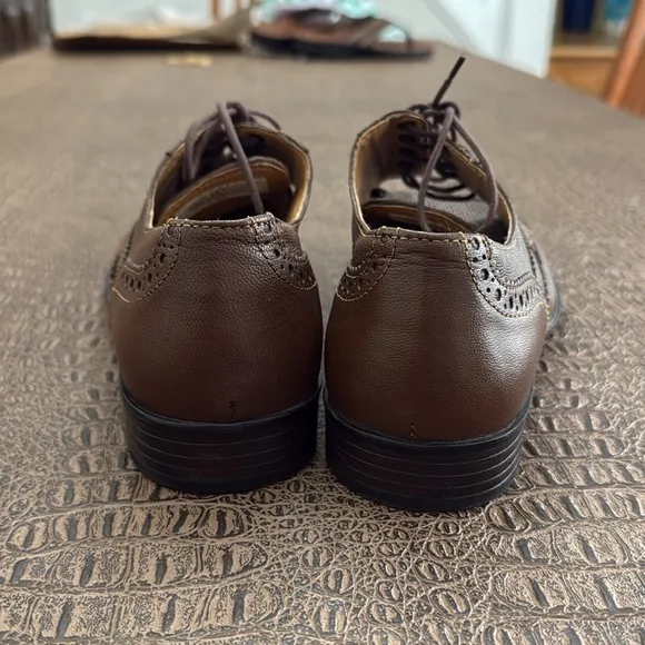 Steve Madden Men’s Brown Leather Wingtip Oxford Shoes Size 8.5