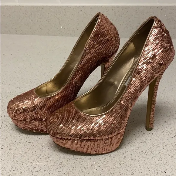 STEVE MADDEN  Sequin
