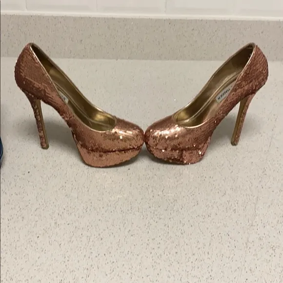 STEVE MADDEN  Sequin