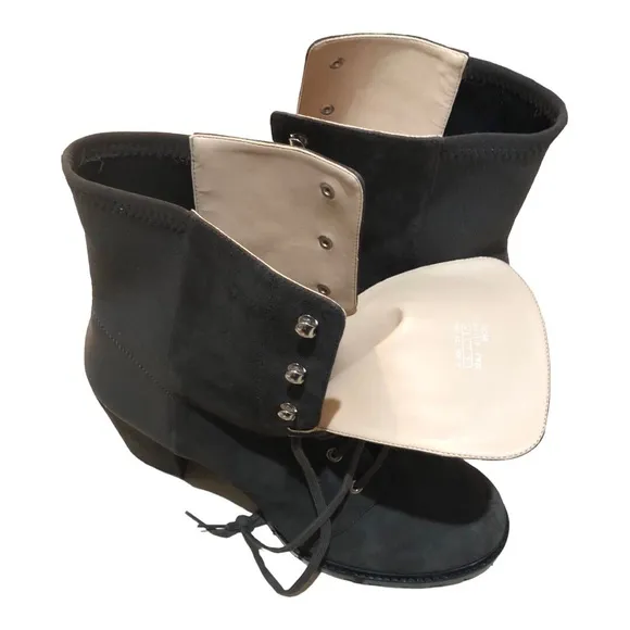 Stuart Weitzman Savannah Grey Suede Leather laceup granny ankle boots size 12/13