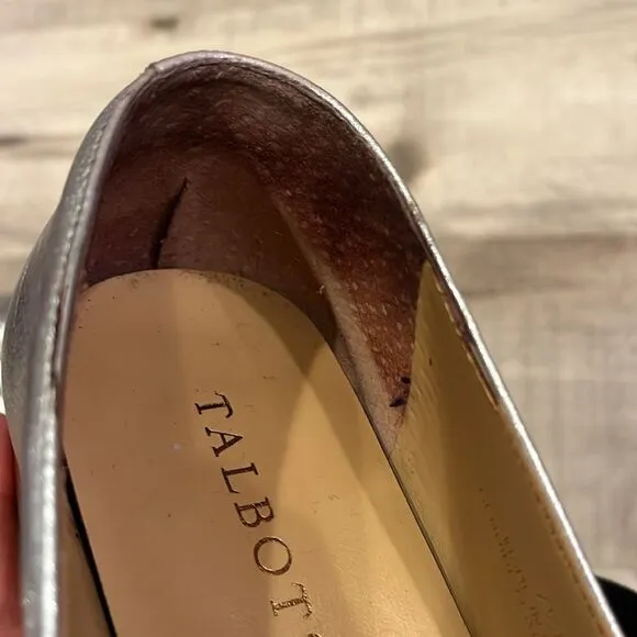 Talbots Leighton Kiltie loafers - pebbled silver leather tassel size 7.5