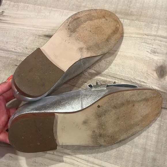 Talbots Leighton Kiltie loafers - pebbled silver leather tassel size 7.5