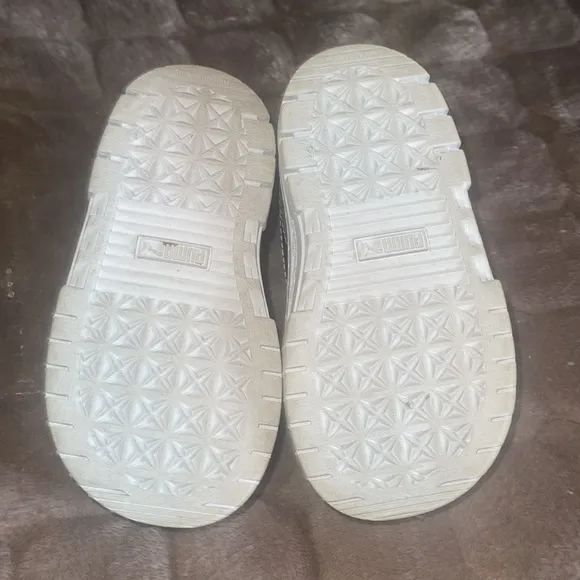 Toddler Puma Trolls sneakers
