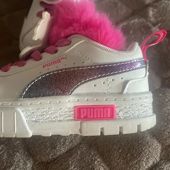 Toddler Puma Trolls sneakers
