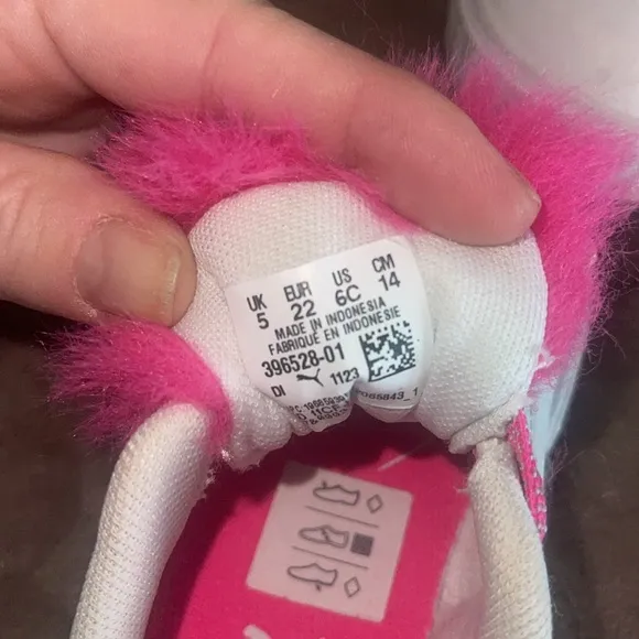 Toddler Puma Trolls sneakers