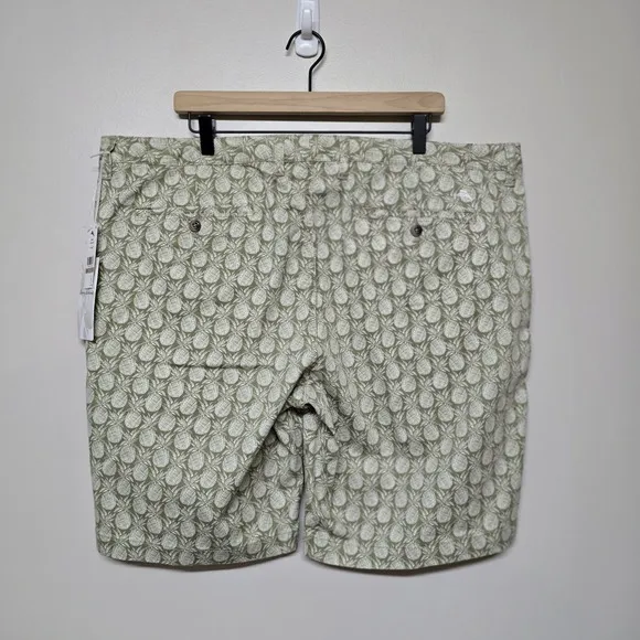 Tommy Bahama Pineapple Chino Shorts Mens Sz 42 Green Stretch Cruise Resort Wear