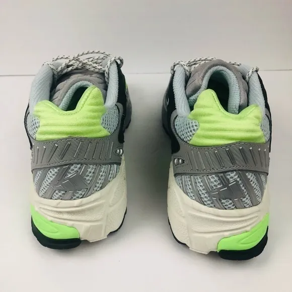 Torsion TRDC Lace Up Sneakers 9