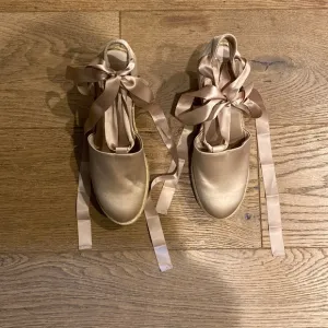 Tory Burch shoes size 7.5