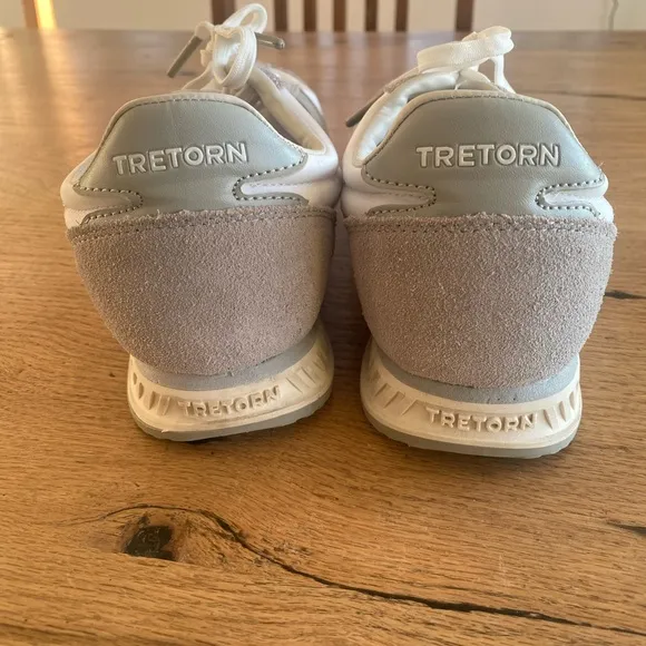 Tretorn Rawlins White‎ Gray Suede Sneakers Women’s 10 NWT