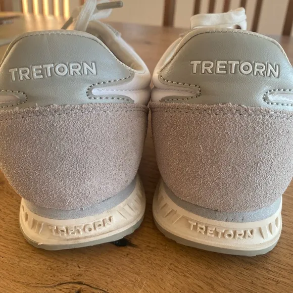 Tretorn Rawlins White‎ Gray Suede Sneakers Women’s 10 NWT