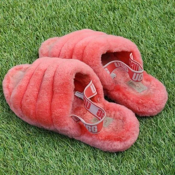 UGG FLUFF YEAH - Women's Sliper - SIZE 7.5