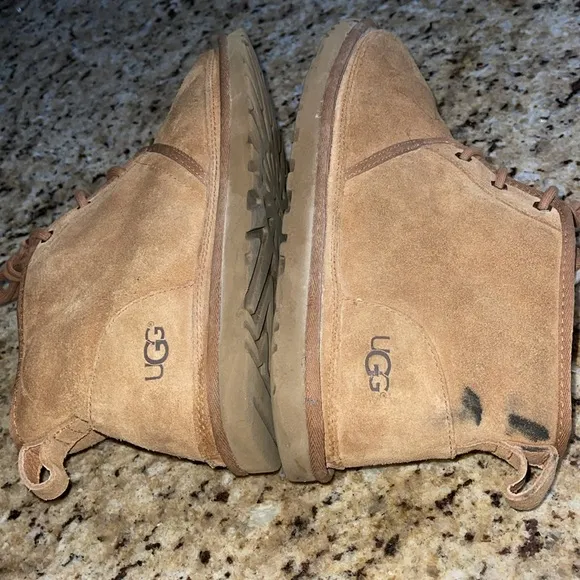 UGG Neumel
