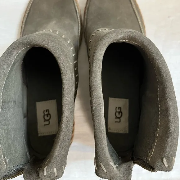 UGG Varney Bootie 7.5