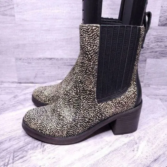UGG Camden Exotic Calf Hair Pull on Ankle Boot Black Cream Women's sz 5.5 NEW