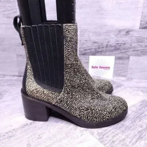 UGG Camden Exotic Calf Hair Pull on Ankle Boot Black Cream Women's sz 5.5 NEW