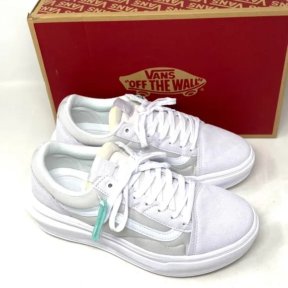 VANS Old Skool Overt CC Platform Shoes White Suede Canvas Women Low VN0A7Q5ELGX