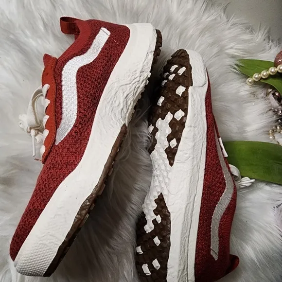 Vans ULTRARANGE VR3  womens Shoes new