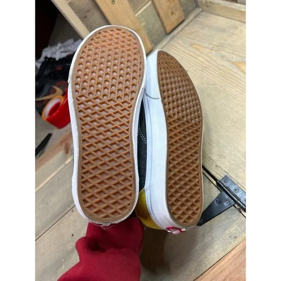 VANS US10 EU43 Mens Gray Yellow White Skateboarding Skater Shoes