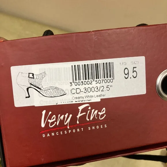 Very Fine Dance Shoes Competitive Dancer Series: Style CD3003, size 9.5