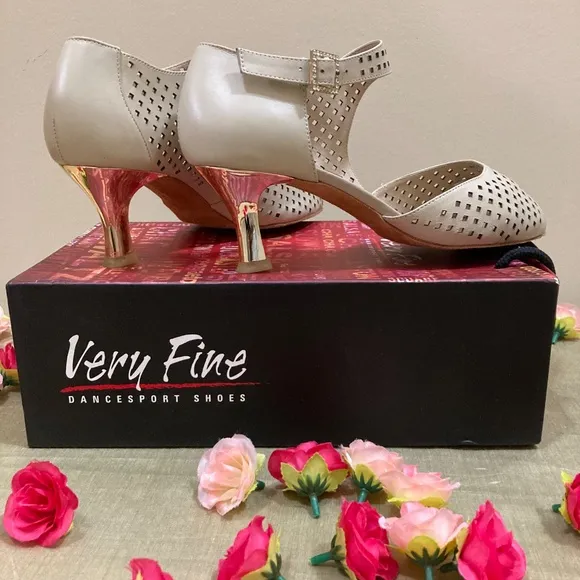 Very Fine Dance Shoes Competitive Dancer Series: Style CD3003, size 9.5