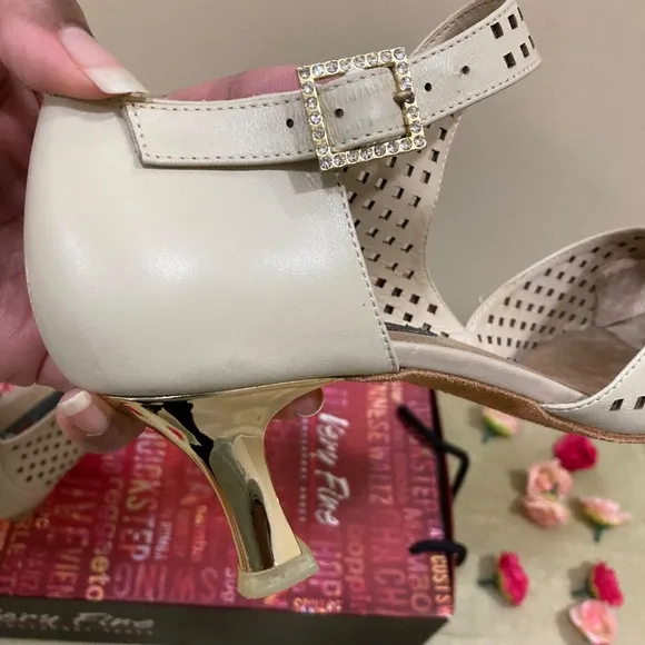 Very Fine Dance Shoes Competitive Dancer Series: Style CD3003, size 9.5