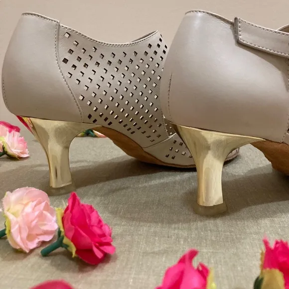 Very Fine Dance Shoes Competitive Dancer Series: Style CD3003, size 9.5