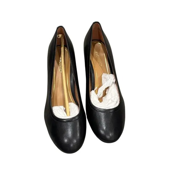 Vionic Women's Black Nappa Leather Carmel Heels Pumps Shoes Size 8.5 NWOT