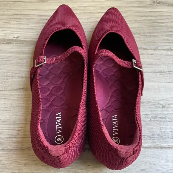 Vivaia Aria Walker Mary-Jane Lightweight Pointed-Toe “Bordeaux Red” SZ 9-9.5