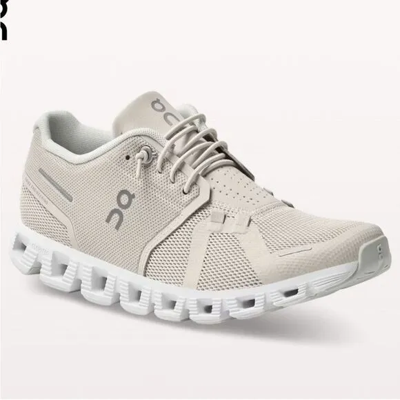 Women’s On Cloud 5 Running Shoes size 8W New in Box