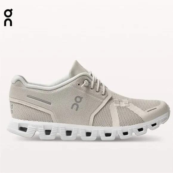 Women’s On Cloud 5 Running Shoes size 8W New in Box