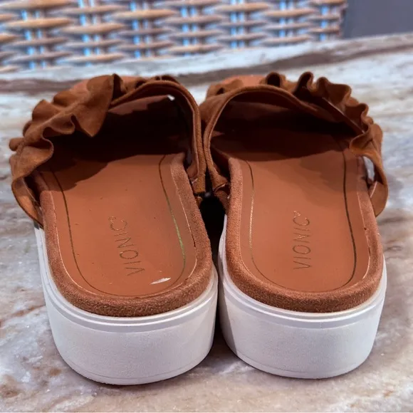 Women’s VIONIC Leila Azalea Womens Leather Lifestyle Slide Sandals. Size 7.5
