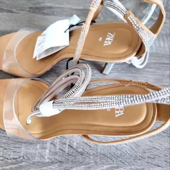 ZARA NEW SPARKLE VINYL HEELED SHOES. WIDE FRONT STRAP HEEL  HEIGT 3,7 .  EU 40.